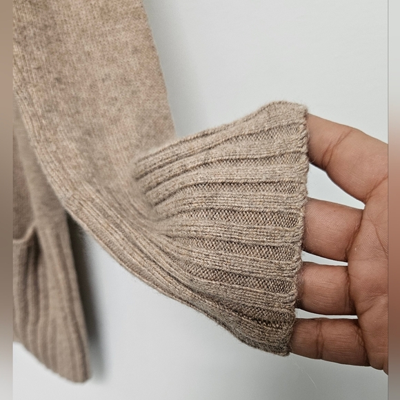 Talula Aritzia Lenox Cashmere blend XxS Beige Open Pocket Cardigan Sweater - Picture 6 of 10